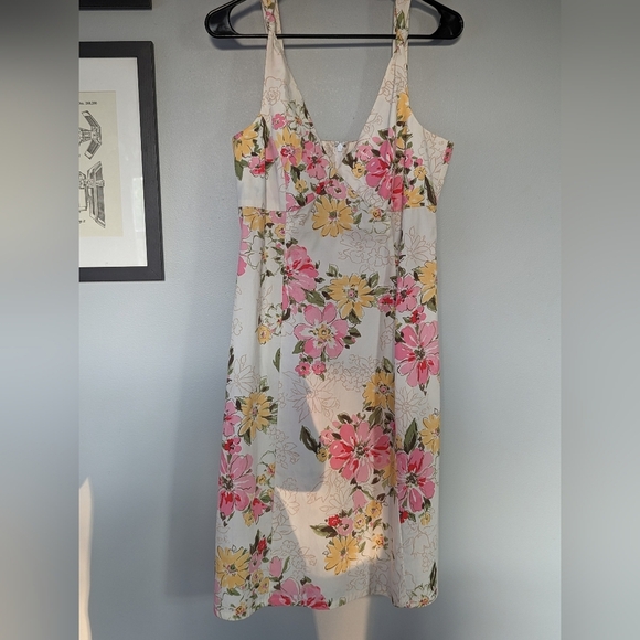 Eddie Bauer Floral Dress - Picture 2 of 12